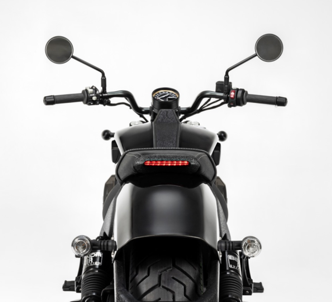 Benda Dark Flag 500 Galeria2 Galgo 