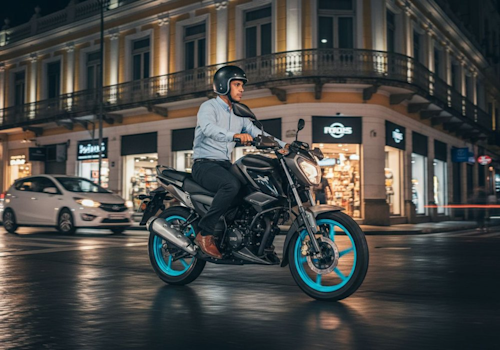 TVS Raider 125 Blue Racing Edition Lifestyle1 Galgo