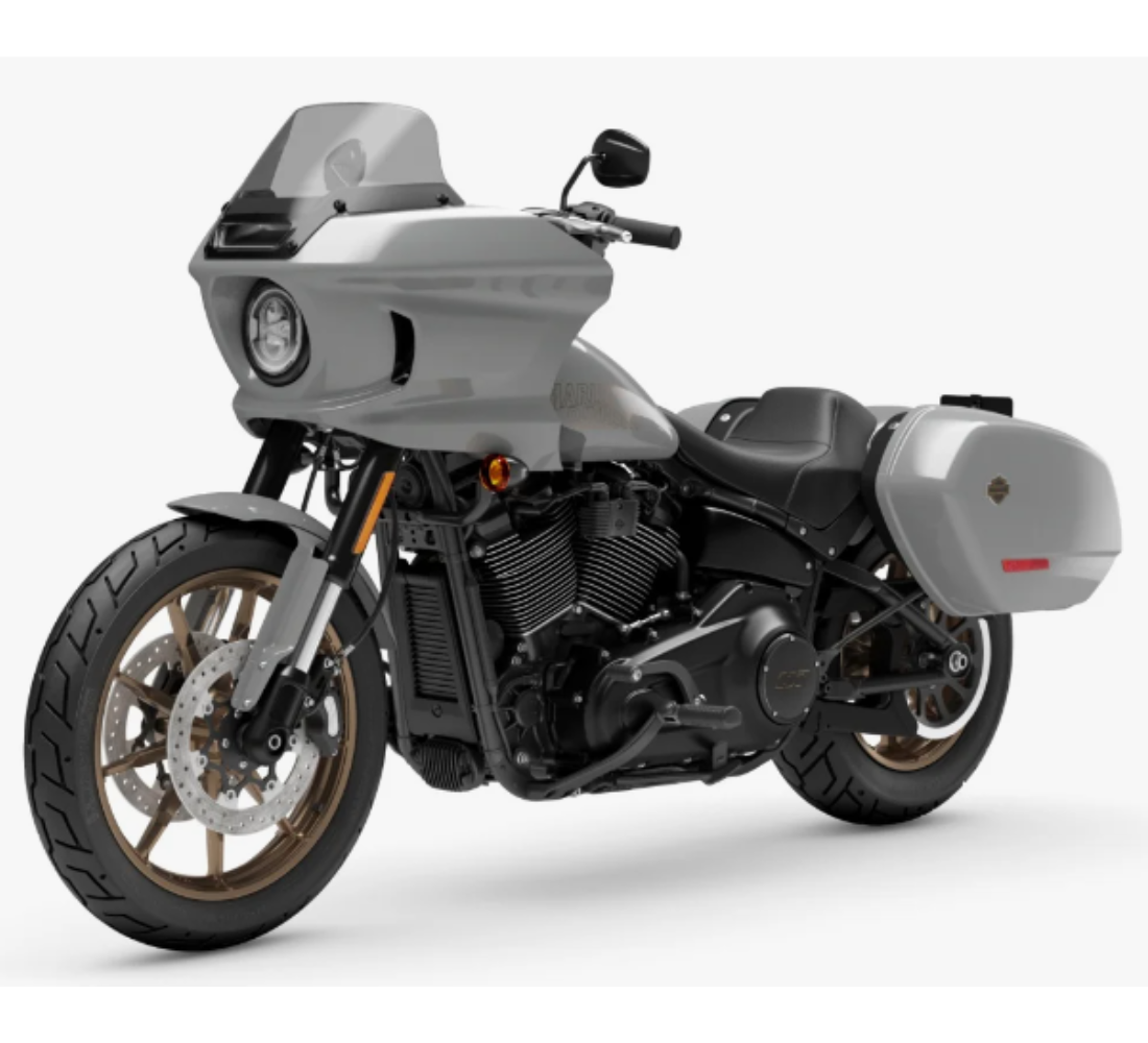 Motocicleta Harley Davidson Low Rider ST en plano diagonal galgo México