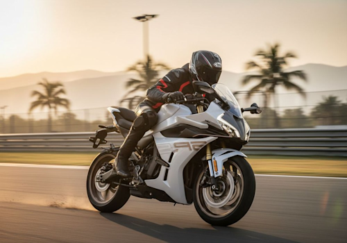 CF Moto 450SR S TC Lifestyle1 Galgo