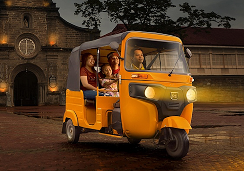 Bajaj RE4S Pasajeros Lifestyle Galgo México