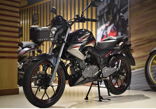 QJ Motor NX 150 Lifestyle1 Galgo Chile