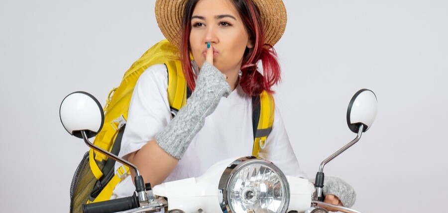 Blog: ¿Cómo saber si una licencia de moto es legal?