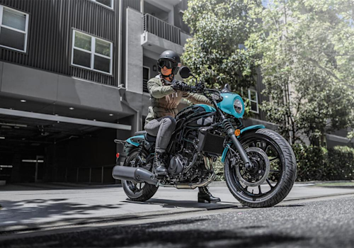 Kawasaki Eliminator SE ABS Lifestyle2 Galgo México