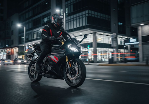 CF Moto 250SR FUN Lifestyle3 Galgo