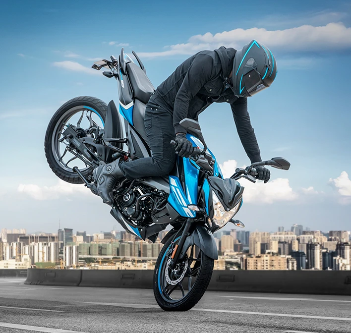 Pulsar NS 125 Lifestyle 2