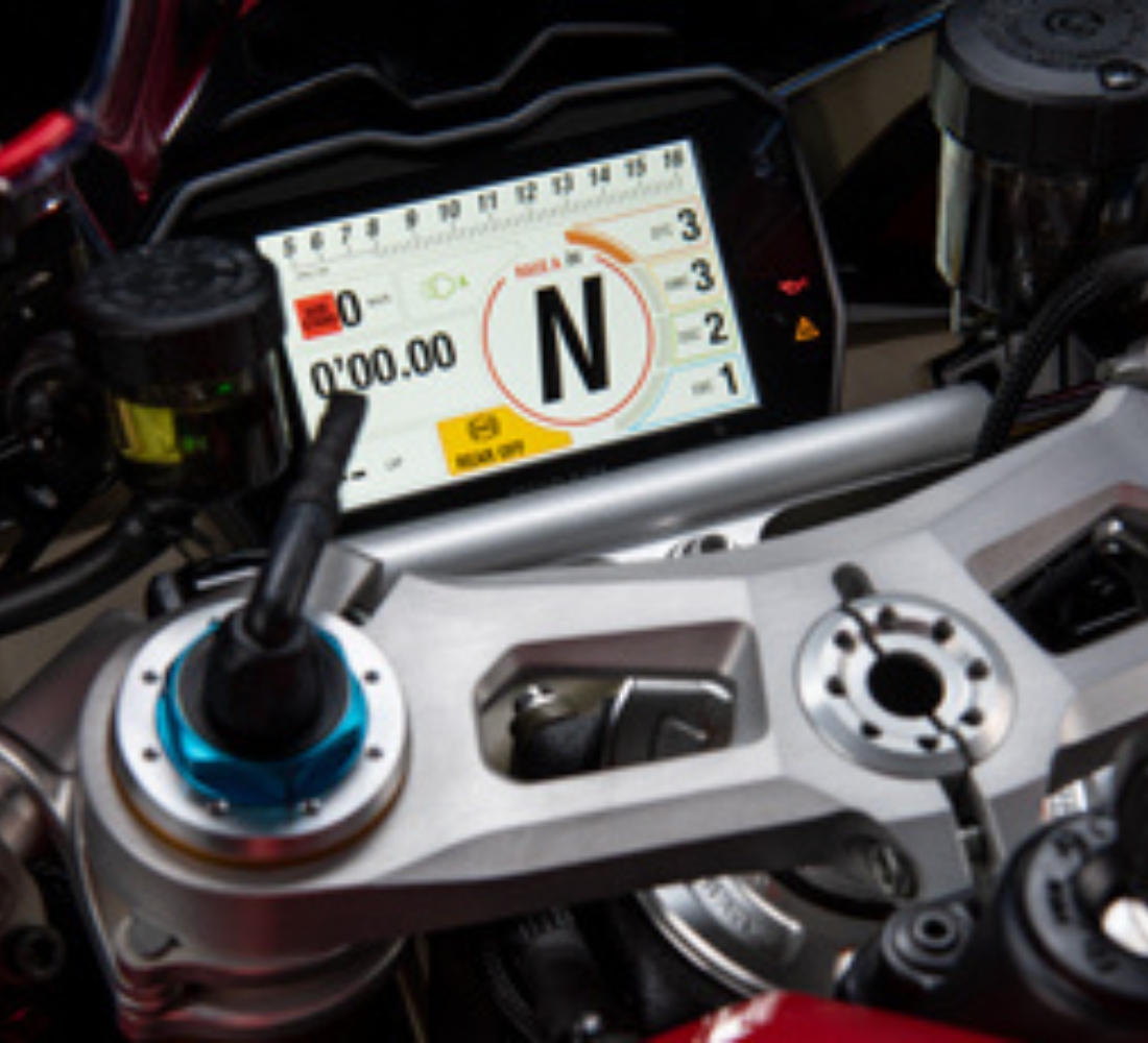 Motocicleta Ducati Panigale V4 tablero galgo México