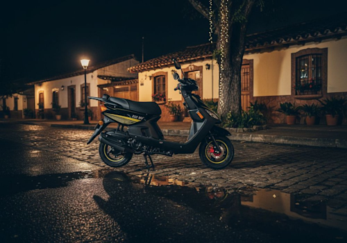 Tribu VK 125 Lifestyle2 Galgo