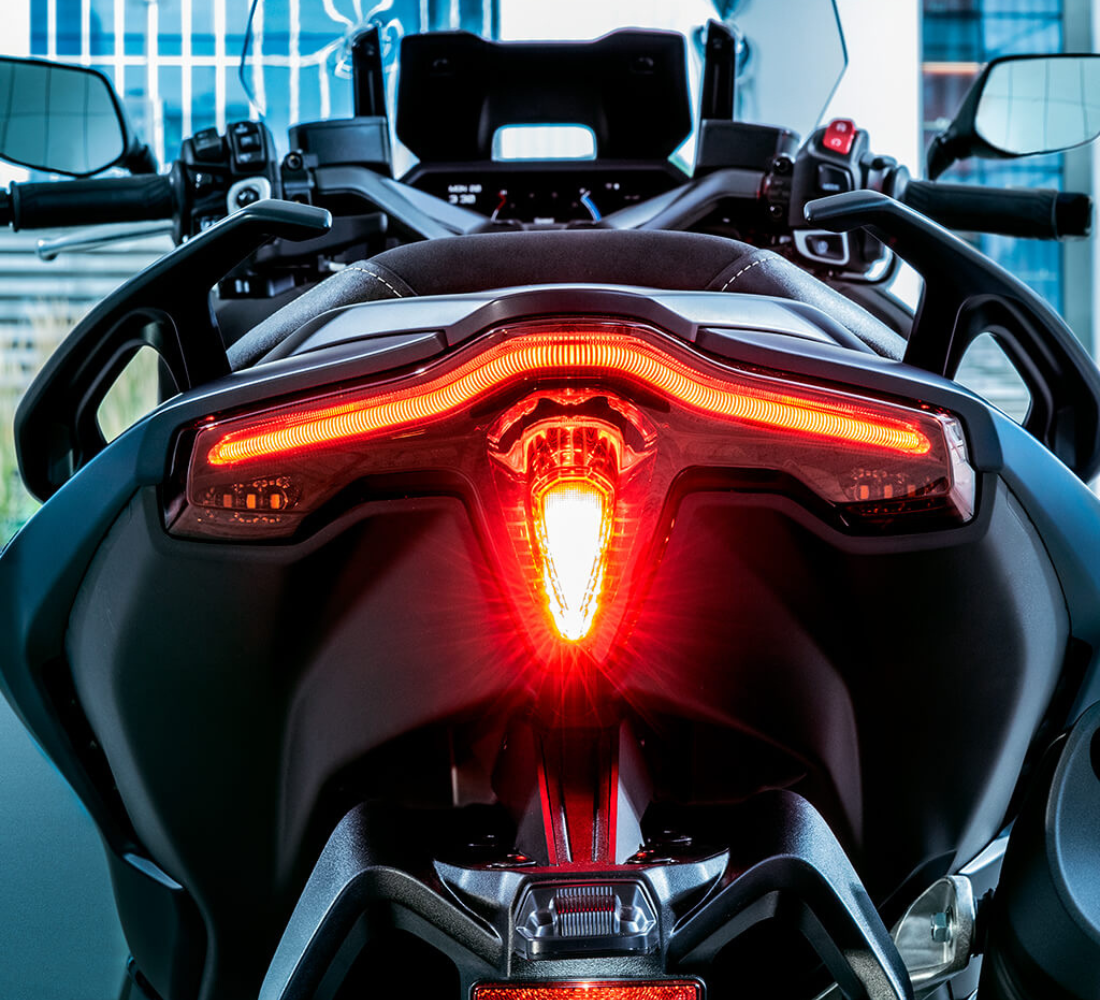 Yamaha TMAX TECHMAX-5-Galgo Colombia