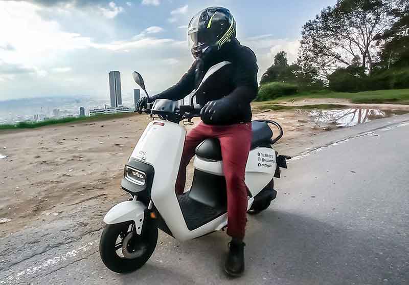 Casco Scooter Original NIU