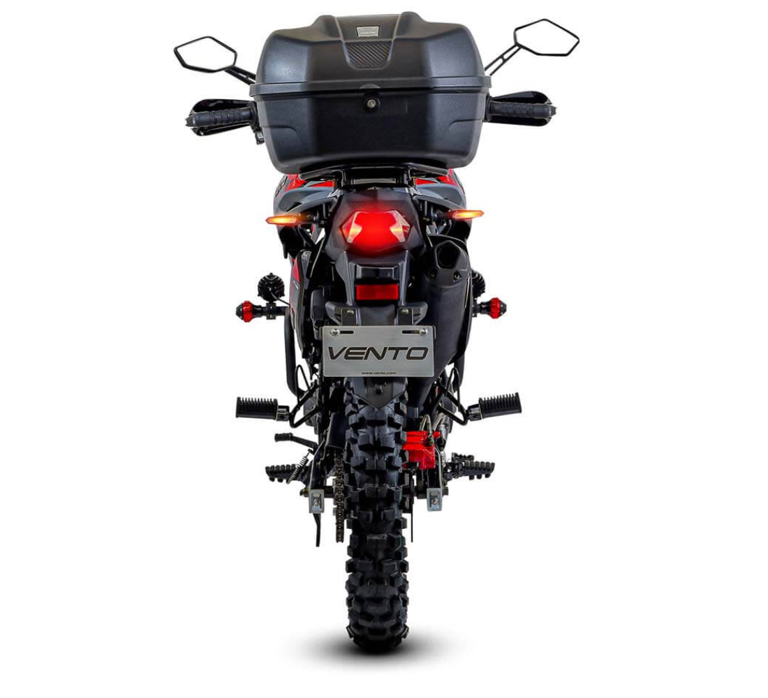 Motocicleta Vento Crossmax 300 Rally en plano trasero galgo Mexico