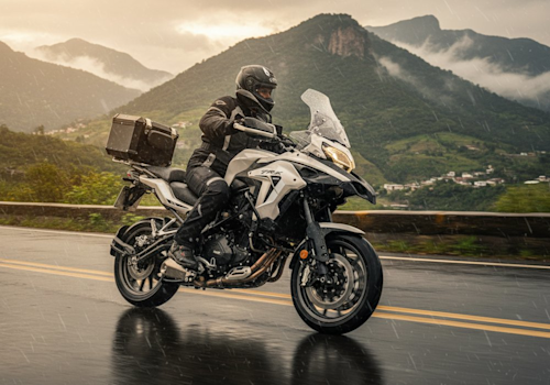 Benelli TRK 502 Lifestyle1 Galgo