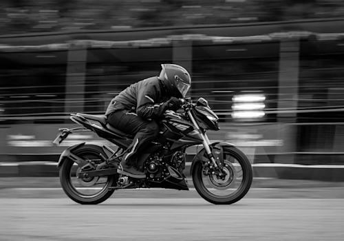 Bajaj Pulsar N160 Pro Lifestyle2 Galgo Colombia
