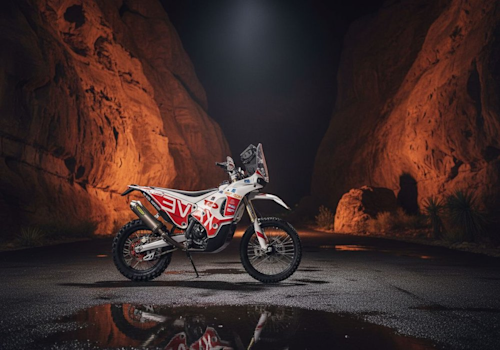 Kove 450 Rally Ex Lifestyle2 Galgo