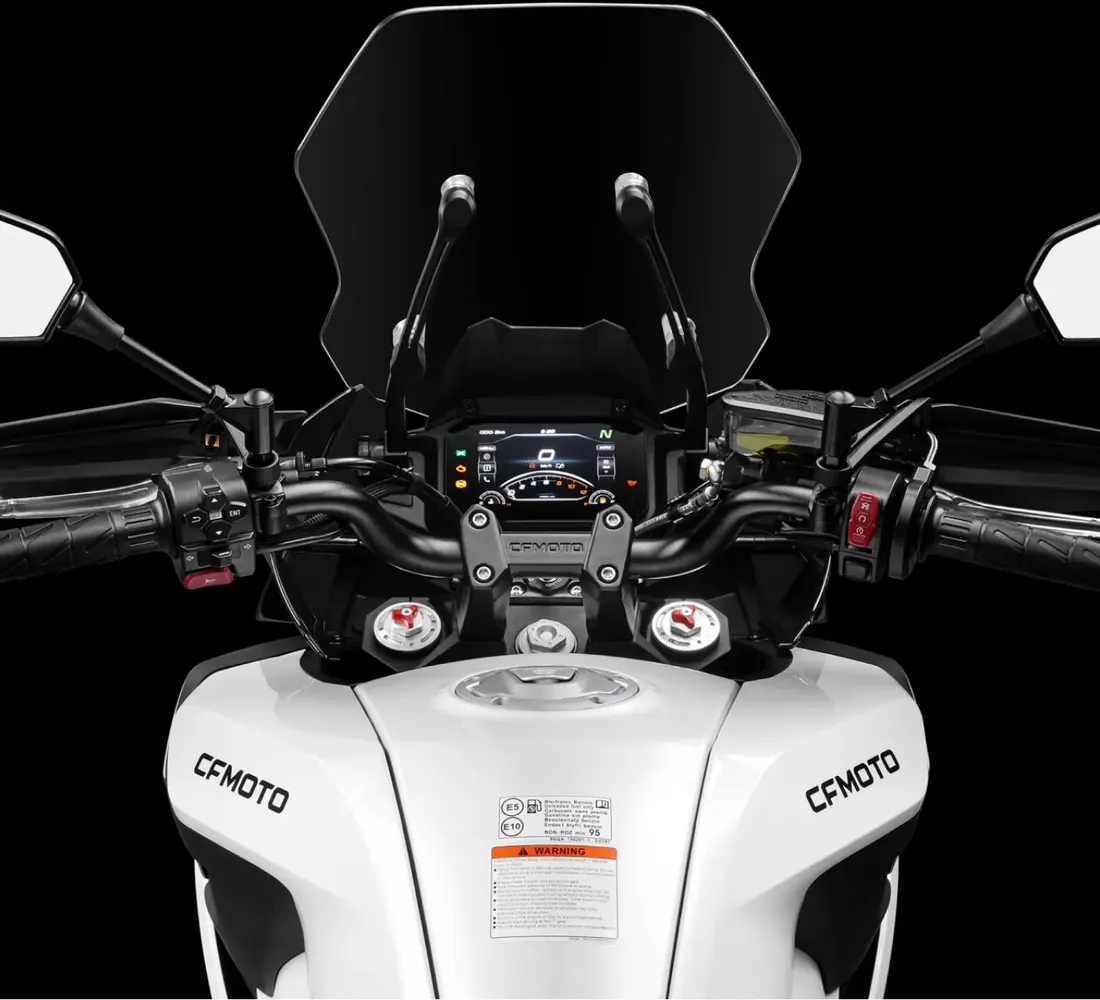 CF Moto 700MT Galeria3 Galgo México