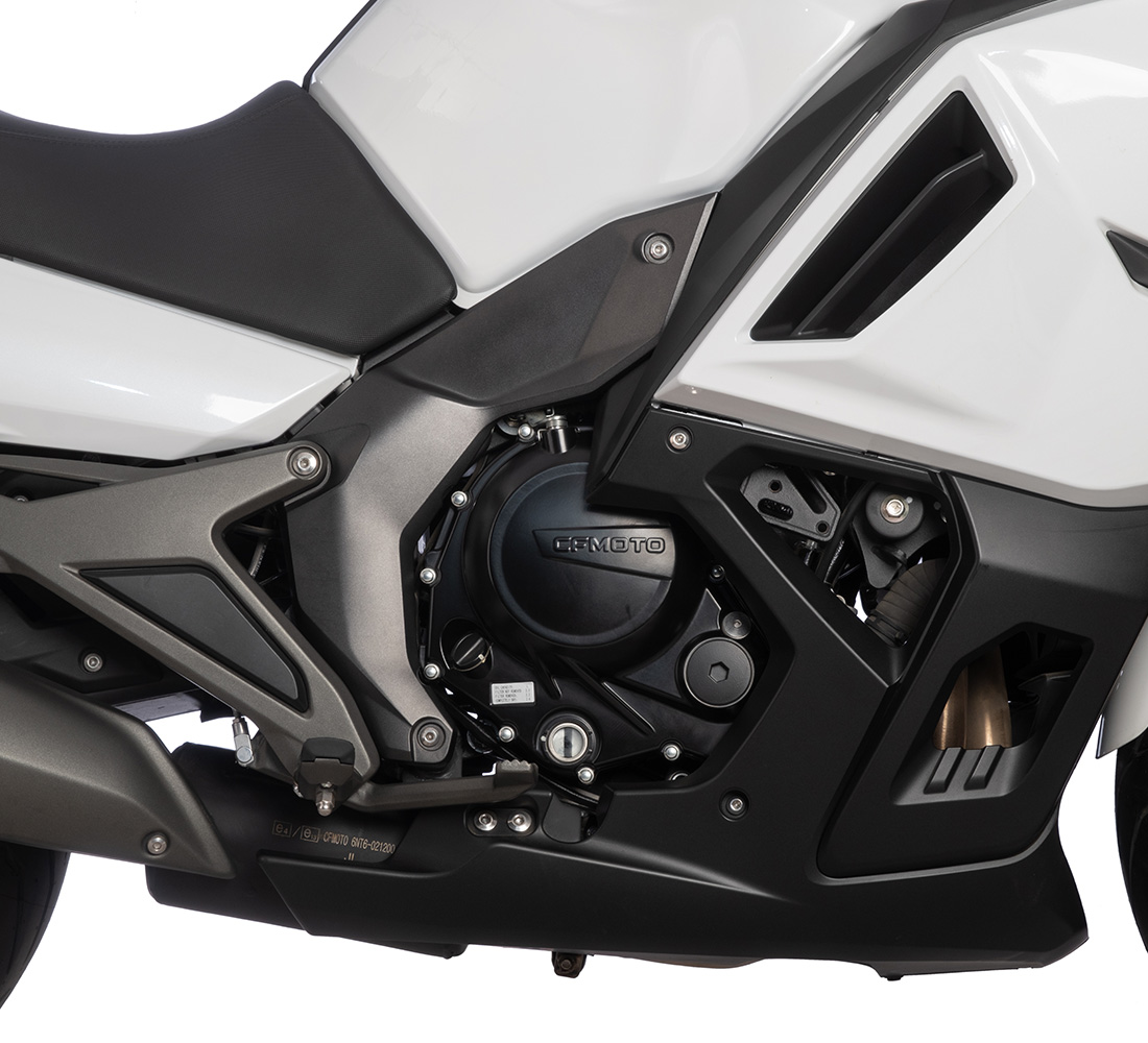 CFMoto 650 TRG Galgo Perú Carrusel 2