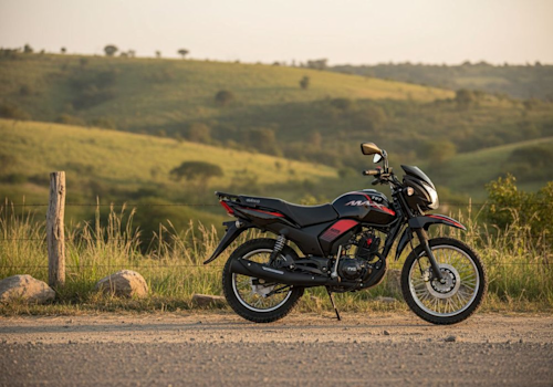 TVS MAX 125 SW Lifestyle2 Galgo