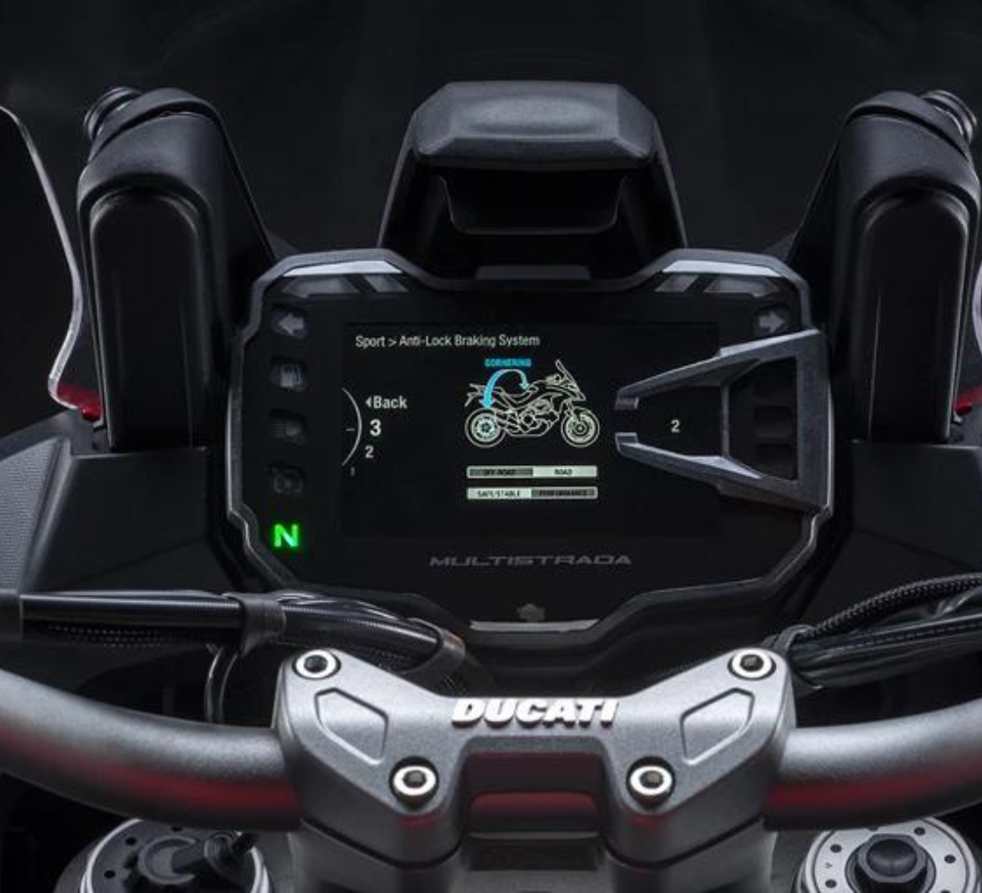 Motocicleta Ducati Multistrada V2 tablero galgo México