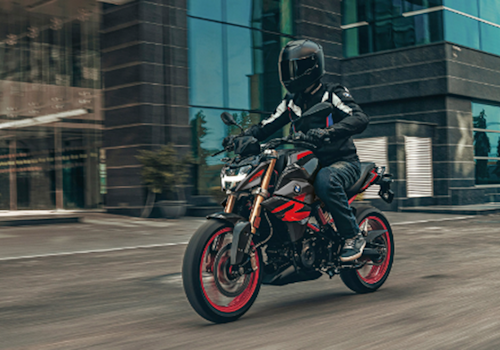 BMW G 310 R Lifestyle2 Galgo Colombia