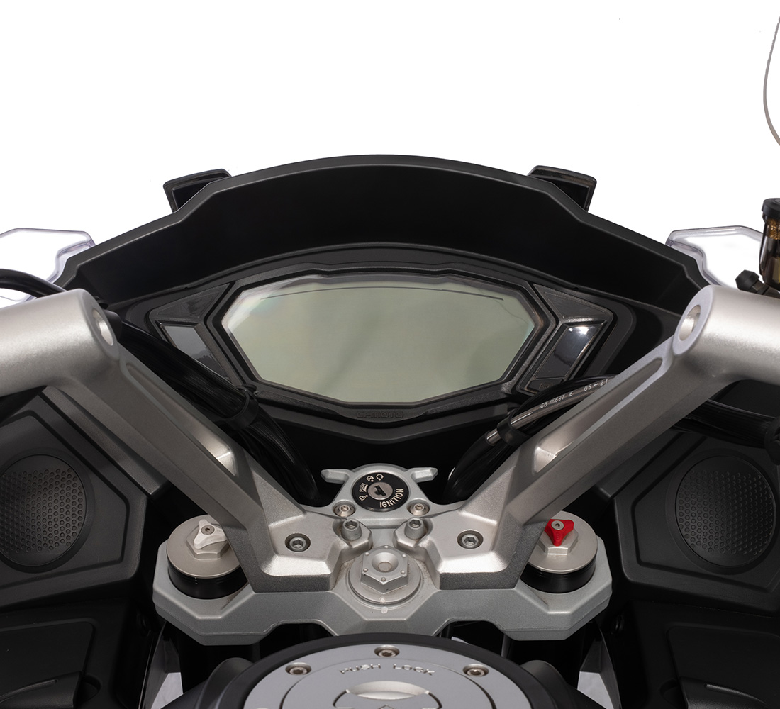 CFMoto 650 TRG Galgo Perú Carrusel 1
