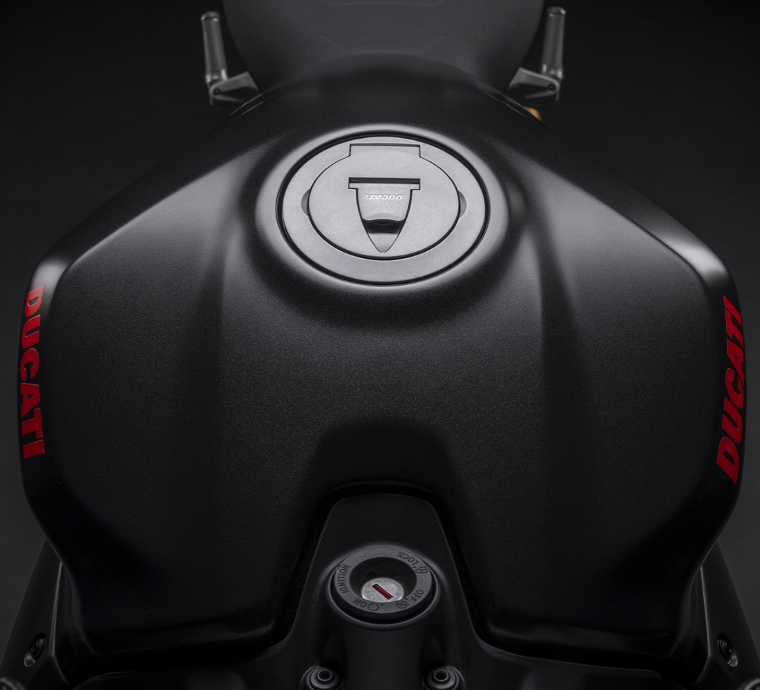 Motocicleta Ducati Panigale V2 depósito galgo México