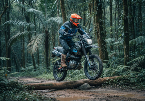 Victory MRX 125 GP Lifestyle1 Galgo