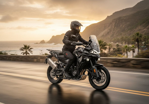 CF Moto 800 MT Explore Lifestyle1 Galgo