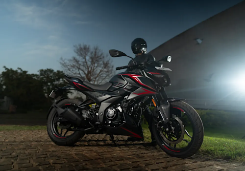 Bajaj Pulsar N 250 FI + ABS Lifestyle3 Galgo México