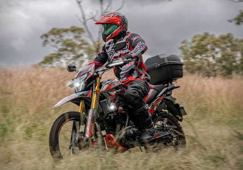 Vento Crossmax 300 Rally TRX Lifestyle1 Galgo México
