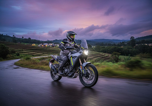 CF Moto 450 MT Lifestyle3 Galgo