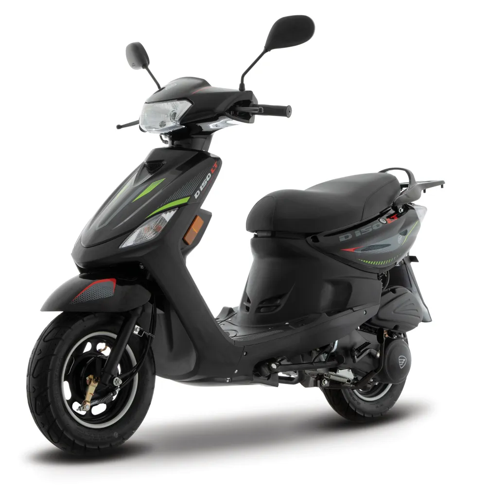 Motoneta Italika D150 LT Negra lado derecho
