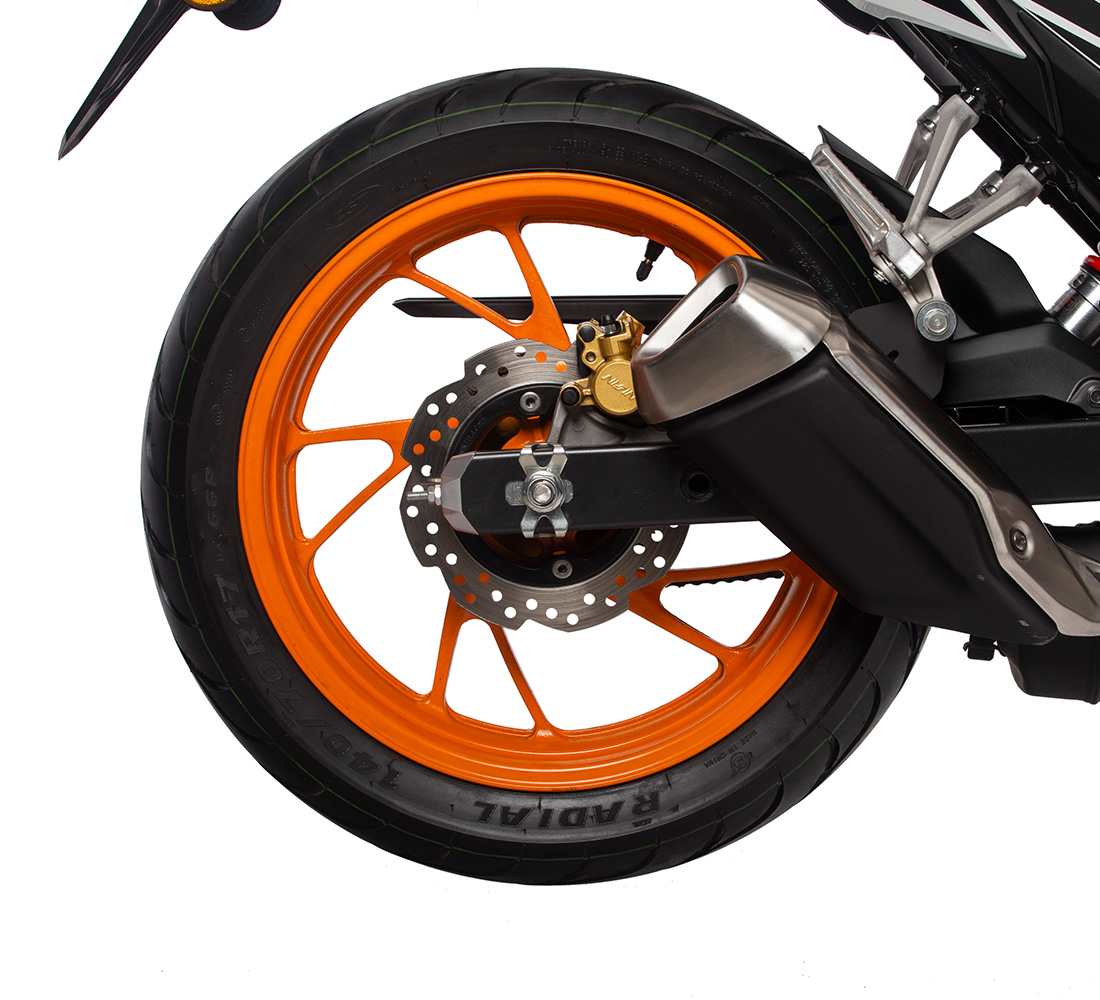 Motocicleta Honda CB 190 Repsol rueda galgo Perú