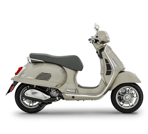 Motocicleta Vespa GTS 300 en plano lateral galgo México