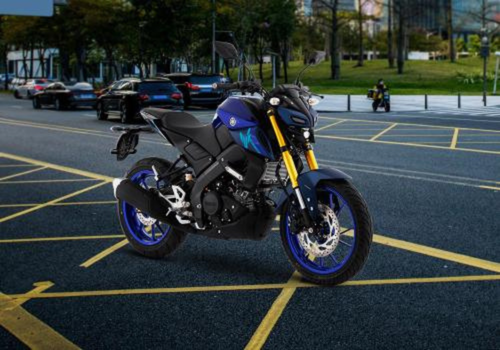 Motocicleta Yamaha MT15 en calle galgo Colombia lifestyle