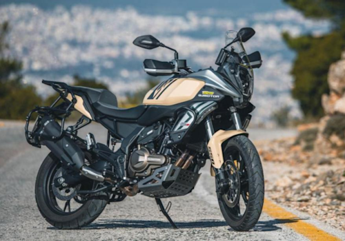 QJ Motor SRT 550SX Lifestyle2 Galgo México