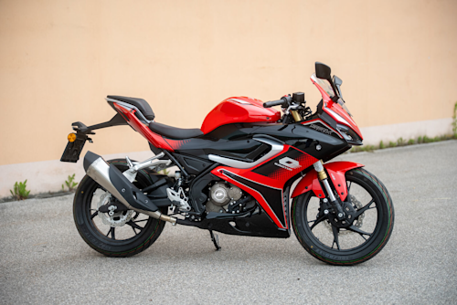 QJ Motor SRK 125 Lifestyle2 Galgo