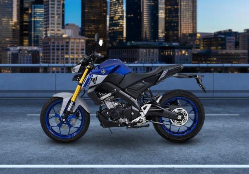 Motocicleta Yamaha MT15 en carretera galgo Colombia lifestyle