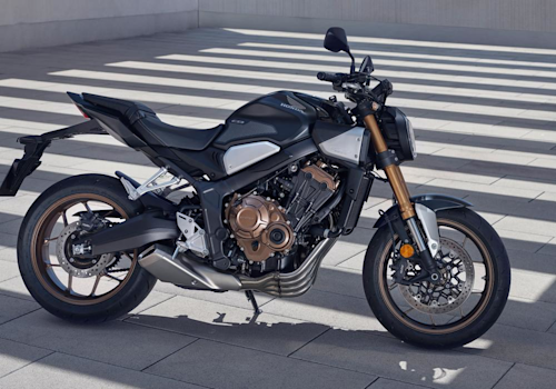Honda CB650R Lifestyle1 Galgo Chile