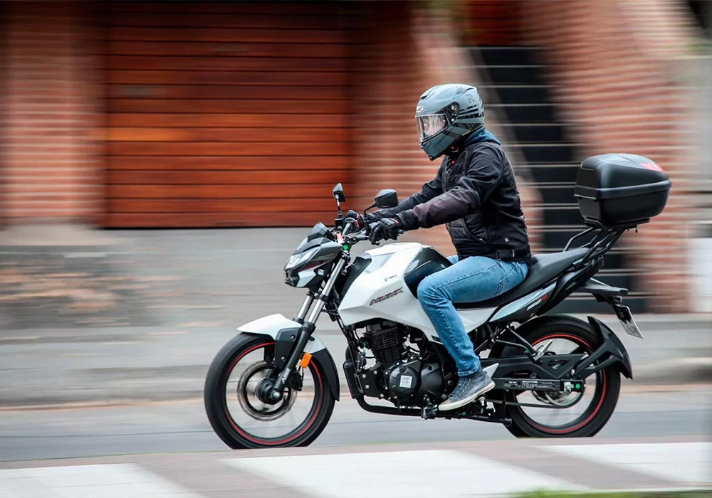 Moto Hero Hunk 160 R Galgo Perú