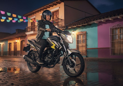 AKT Motos CR4 125 SE Unishock Lifestyle3 Galgo
