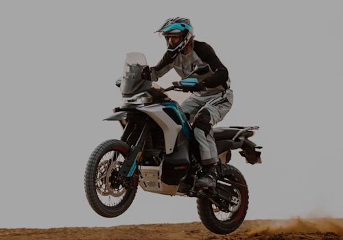 CF Moto 800MT-X Lifestyle2 Galgo México