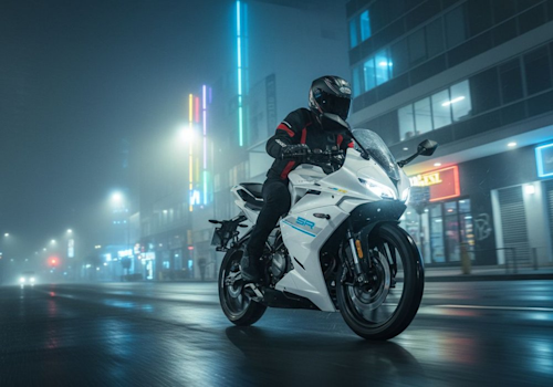 CF Moto 250 SR Lifestyle1 Galgo