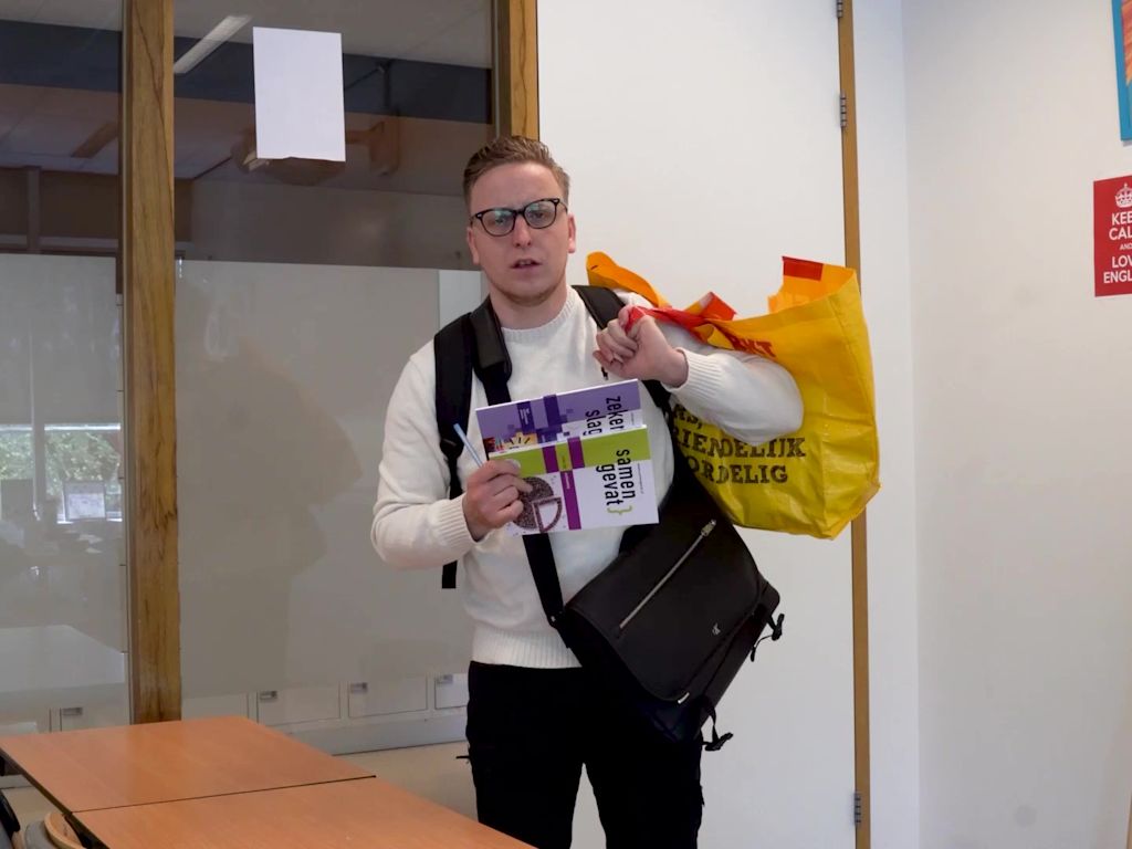 VIDEO #MotivatieMaandag met Meestervlogger Weet wat je mee mag nemen naar je examen!