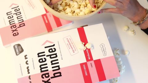 video asmr examenbundels boeken relaxing popcorn