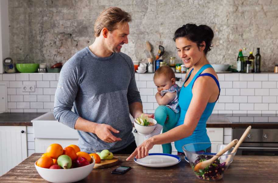 Tor, Ame and baby in the kitchen 