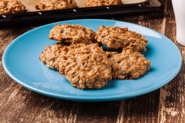 peanut butter banana breakfast cookies