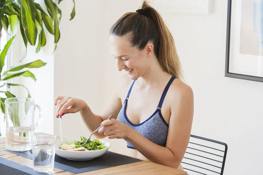 healthy-food-salad-eat-fit