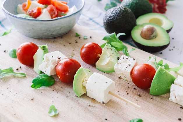  avocado tomato and cheese skewers 