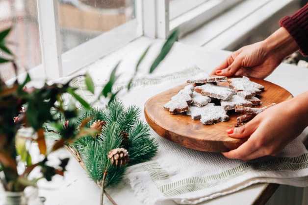 Eat the christmas cookies gingersnap