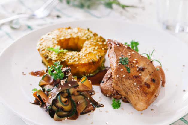 one pan chicken with zucchini noodles